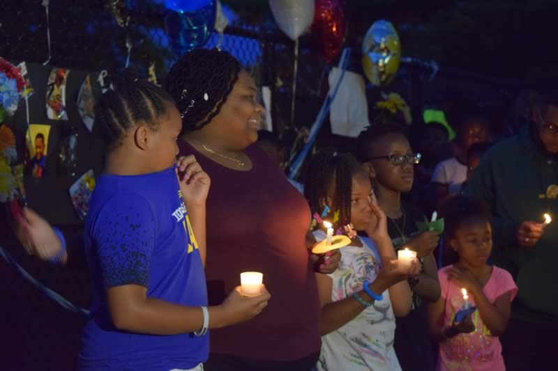 mom, kids, Jaleel Drayton, candlelight vigil, Aqua Center