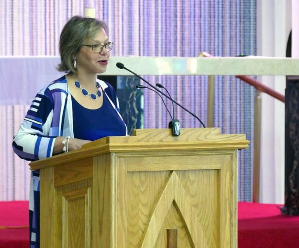 Congresswoman Robin Kelly at climate change program in Park Forest