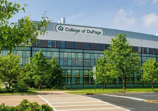 College of DuPage