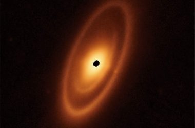 This image of the dusty debris disk surrounding the young star Fomalhaut is from Webb’s Mid-Infrared Instrument (MIRI). It reveals three nested belts extending out to 14 billion miles (23 billion kilometers) from the star. The inner belts – which had never been seen before – were revealed by Webb for the first time.