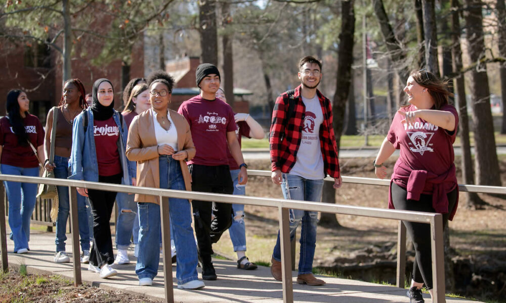 students excelling, UA Little Rock students take a tour of campus. Photo by Ben Krain.: